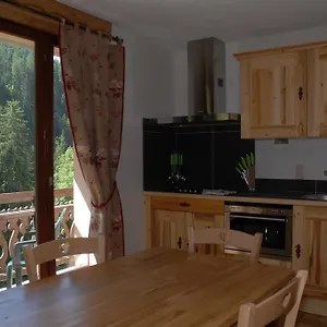 Les Balcons De L'arly Appartement